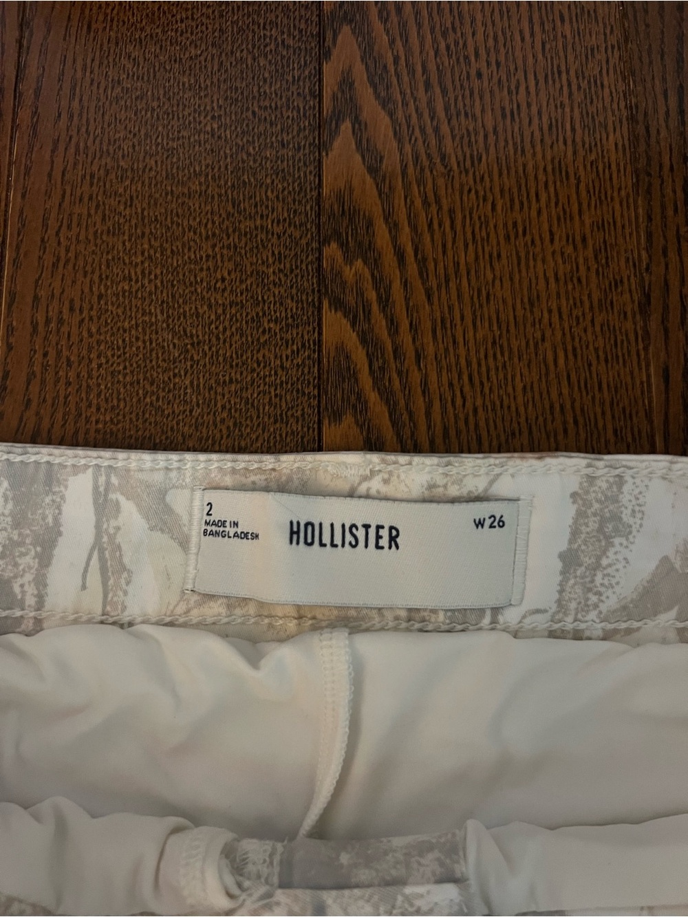 Hollister Camo Mini Skirt - Picture 2 of 3